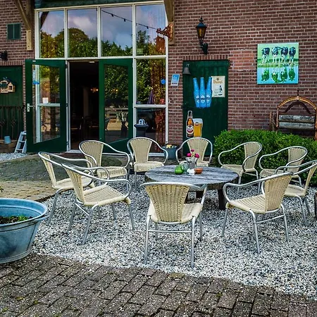 Boerderij De Zellebergen 3*