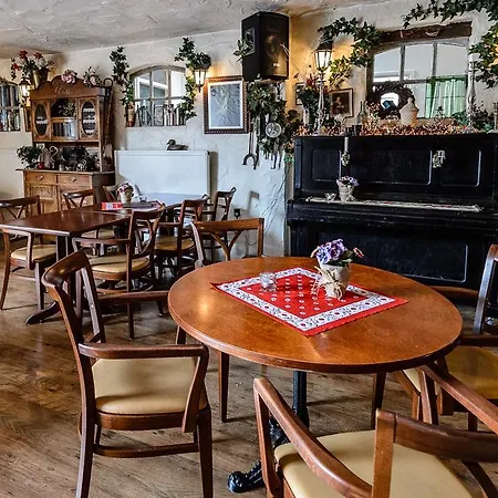 Boerderij De Zellebergen فندق 3*