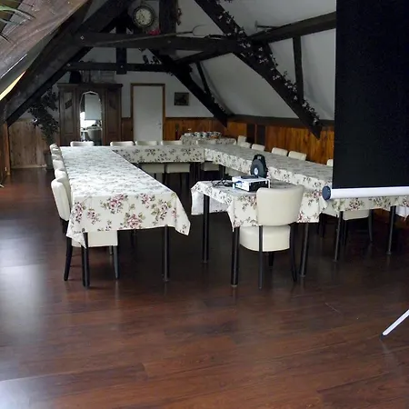 Boerderij De Zellebergen 3*