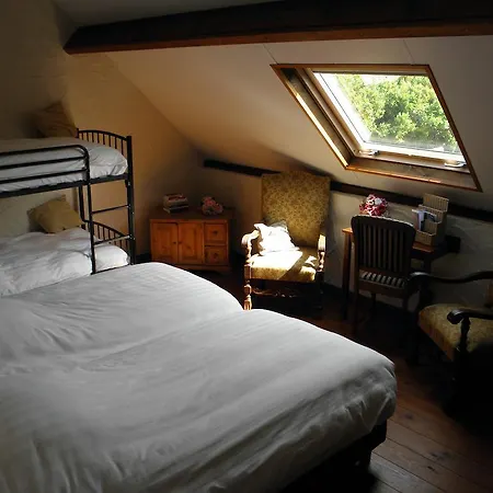 Boerderij De Zellebergen فندق 3*
